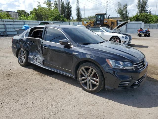 2017 VOLKSWAGEN PASSAT R-L - 1VWDT7A31HC041450