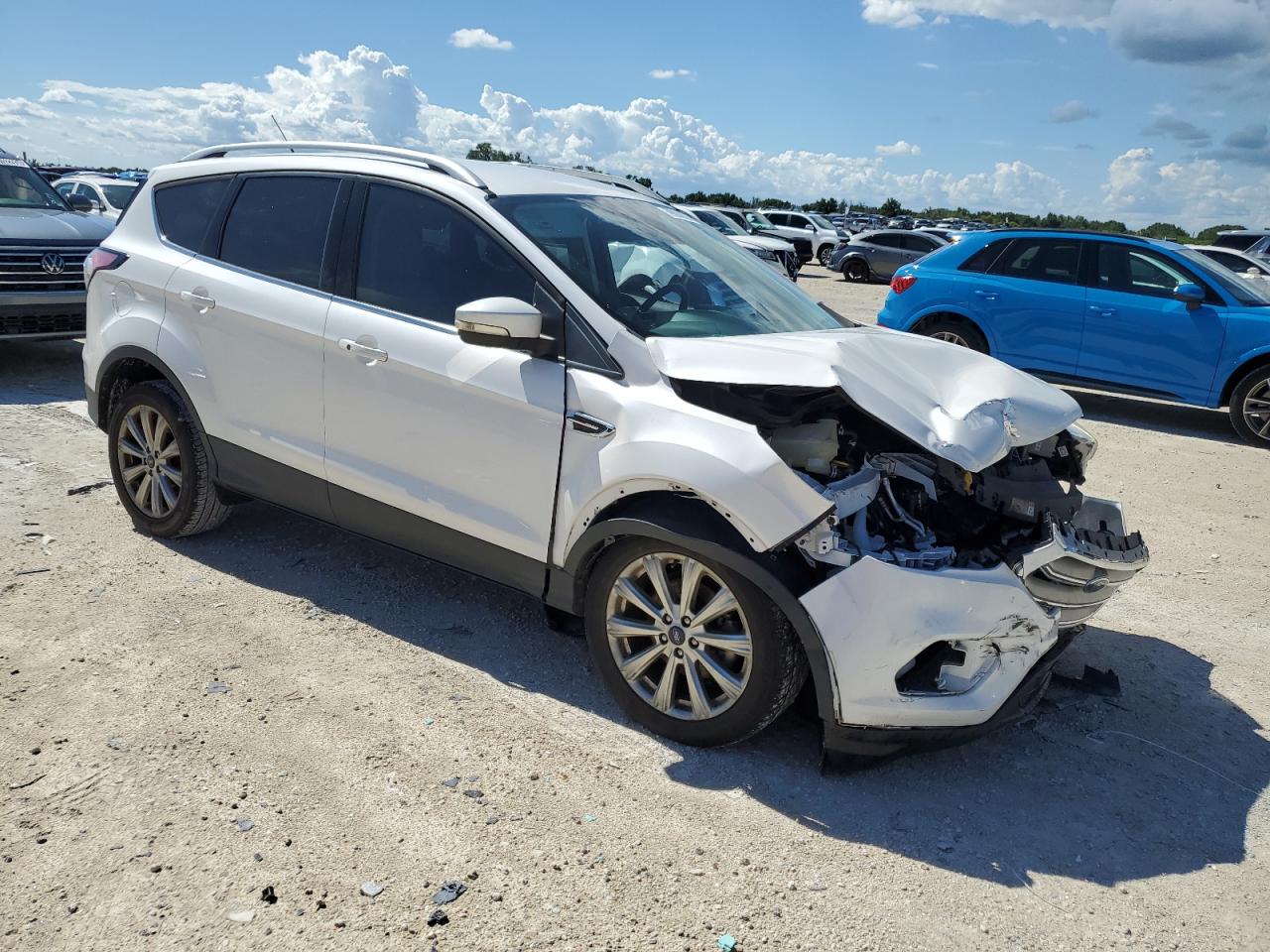 1FMCU0JD6HUE43725 FORD ESCAPE 2017
