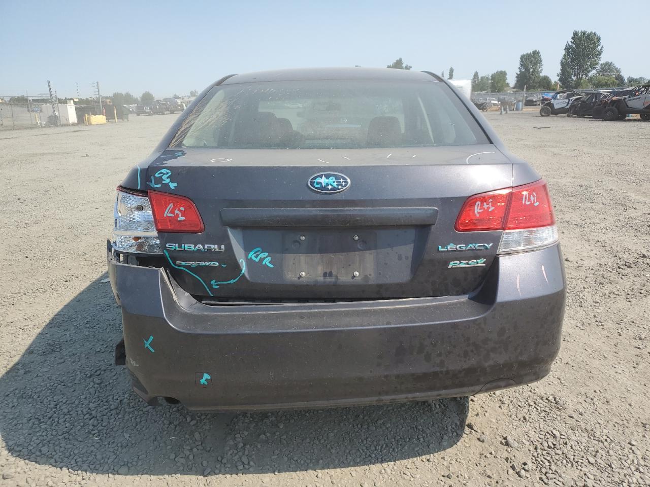 4S3BMBC68B3256140 2011 Subaru Legacy 2.5I Premium