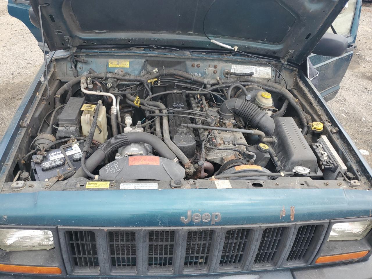 1J4FJ68S8VL504697 1997 Jeep Cherokee Sport