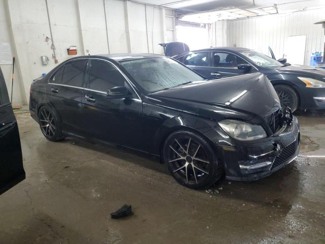 VIN WDDGF4HB2EA930046 2014 Mercedes-Benz C-Class, 250 no.4