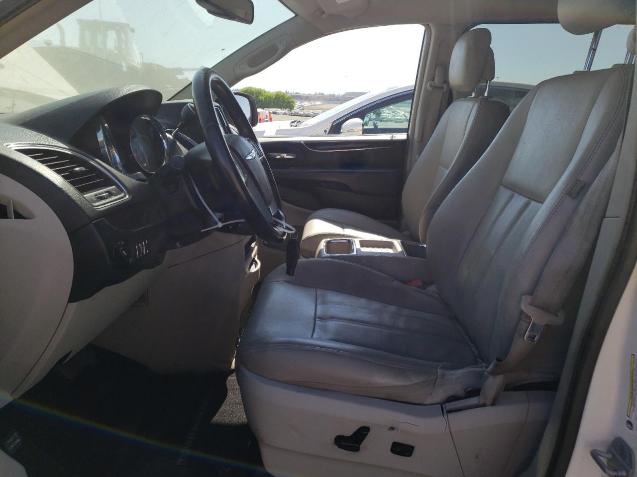 2013 Chrysler Town & Country Touring vin: 2C4RC1BG1DR584497