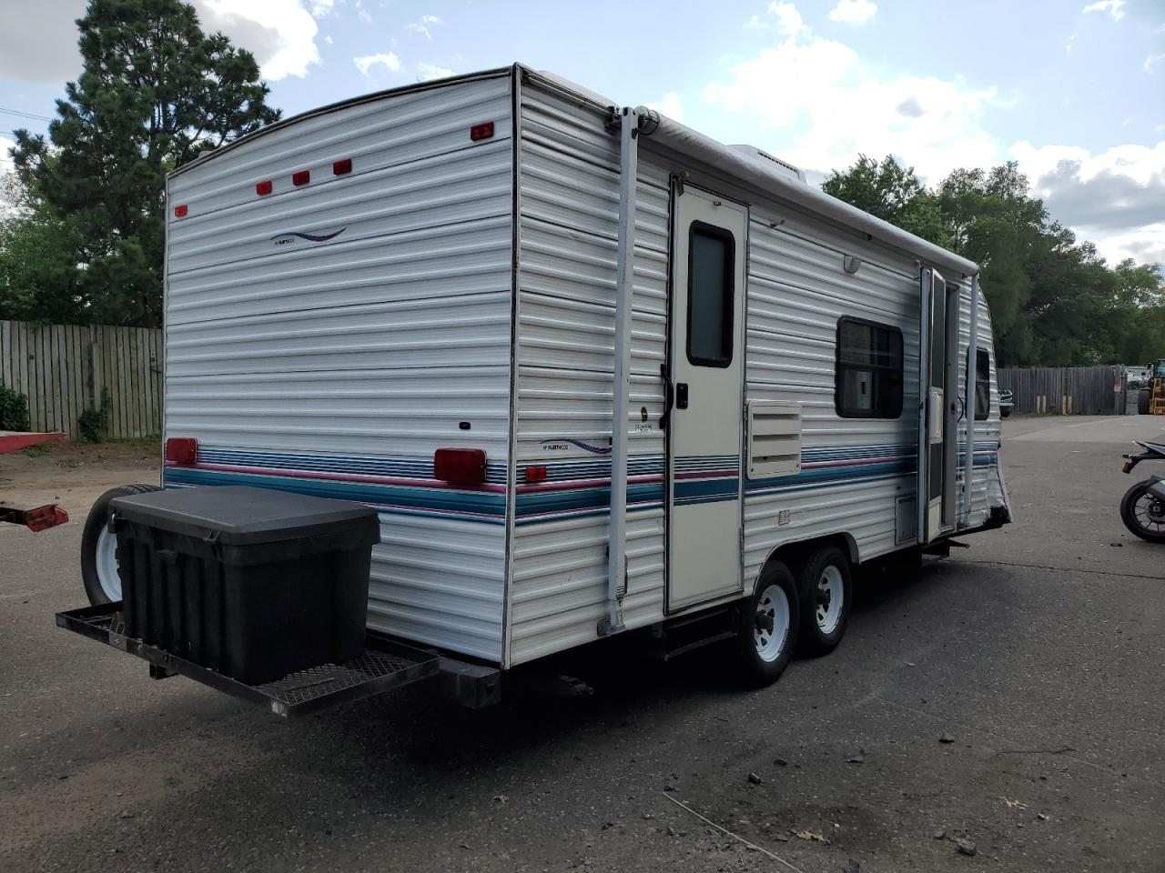 Lot #2938119895 1998 FLEETWOOD PROWLER