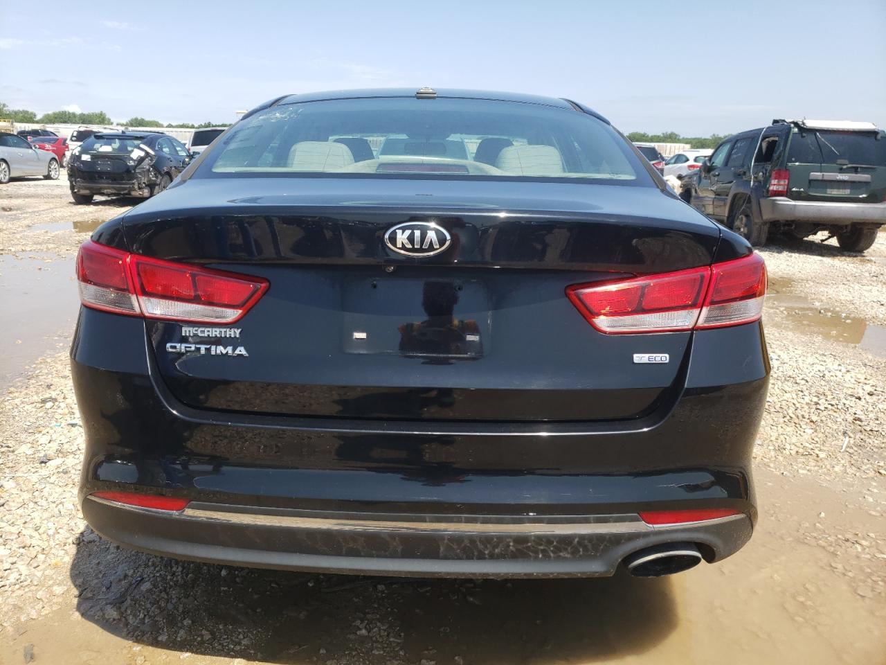 2017 Kia Optima Lx vin: 5XXGT4L10HG124555