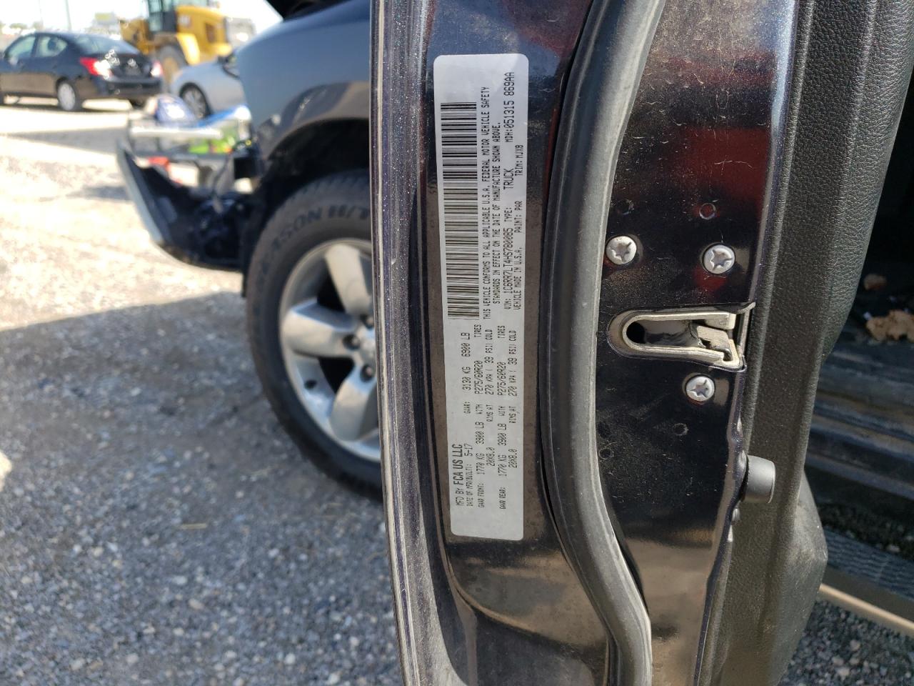 1C6RR7LT4HS780085 2017 Ram 1500 Slt