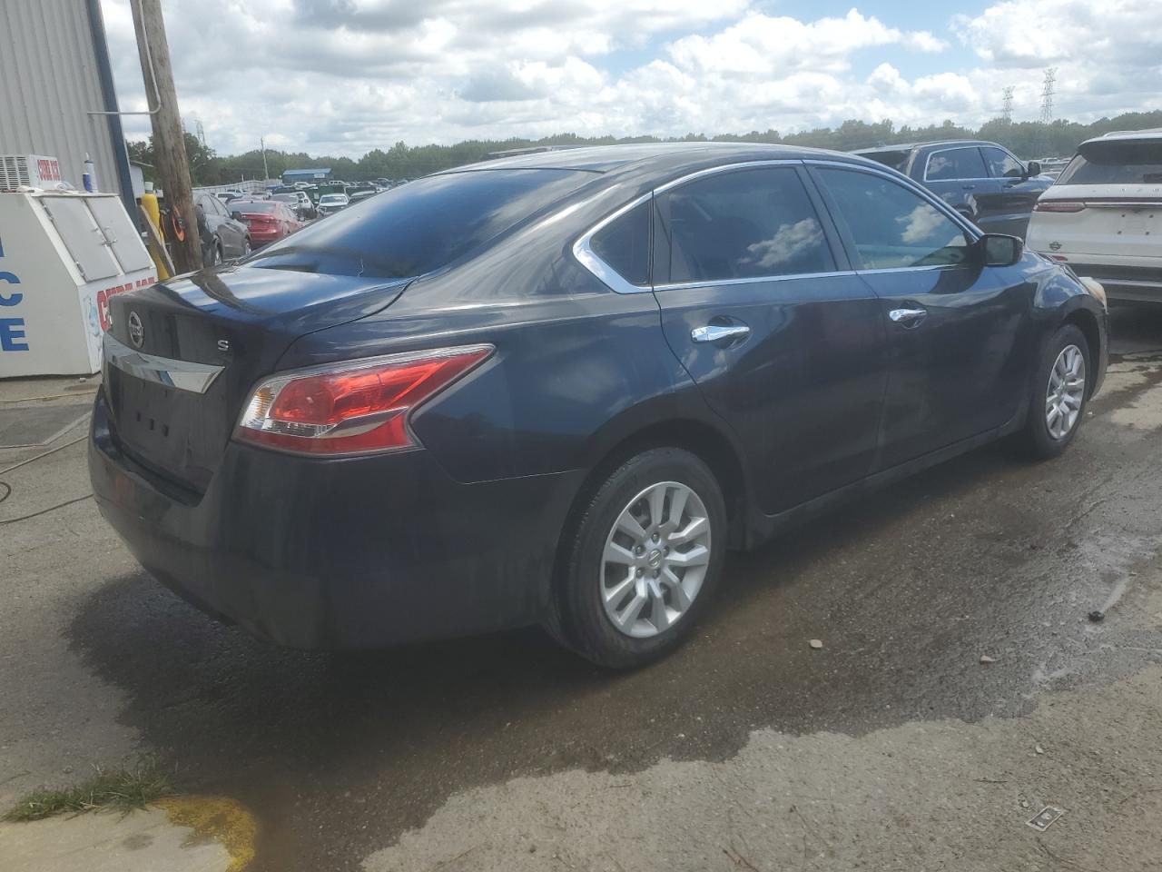 2015 Nissan Altima 2.5 vin: 1N4AL3AP1FC225176