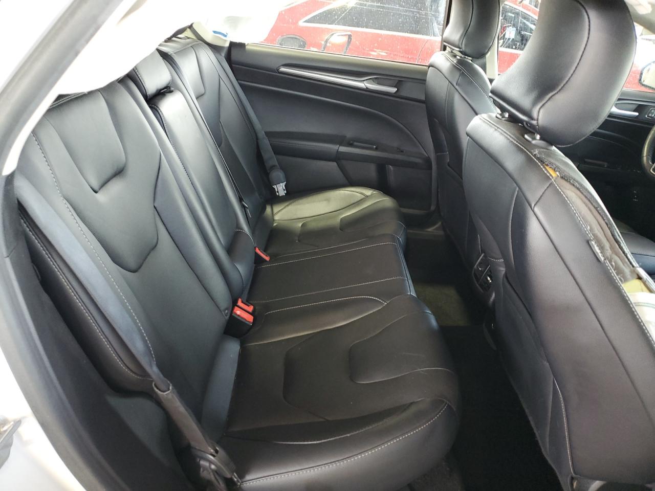 3FA6P0RU4KR118749 2019 Ford Fusion Titanium