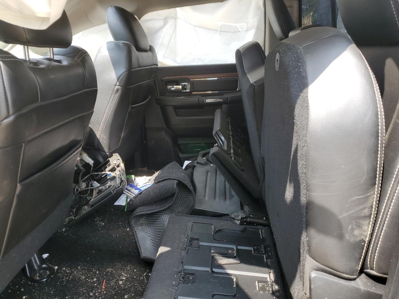 3C6UR5FLXFG650827 2015 Ram 2500 Laramie