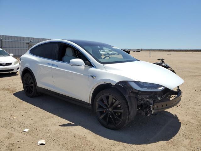 VIN 5YJXCBE41JF134192 2018 Tesla MODEL X no.4