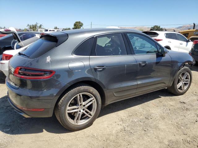 VIN WP1AA2A5XHLB83729 2017 Porsche Macan no.3