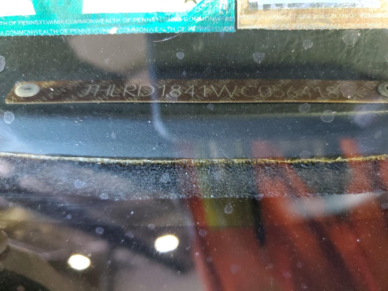 JHLRD1841WC056418 1998 Honda Cr-V Lx