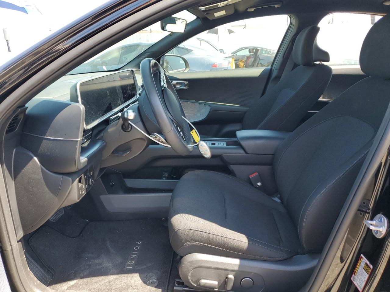 KMHM24ACXPA015827 2023 Hyundai Ioniq 6 Se