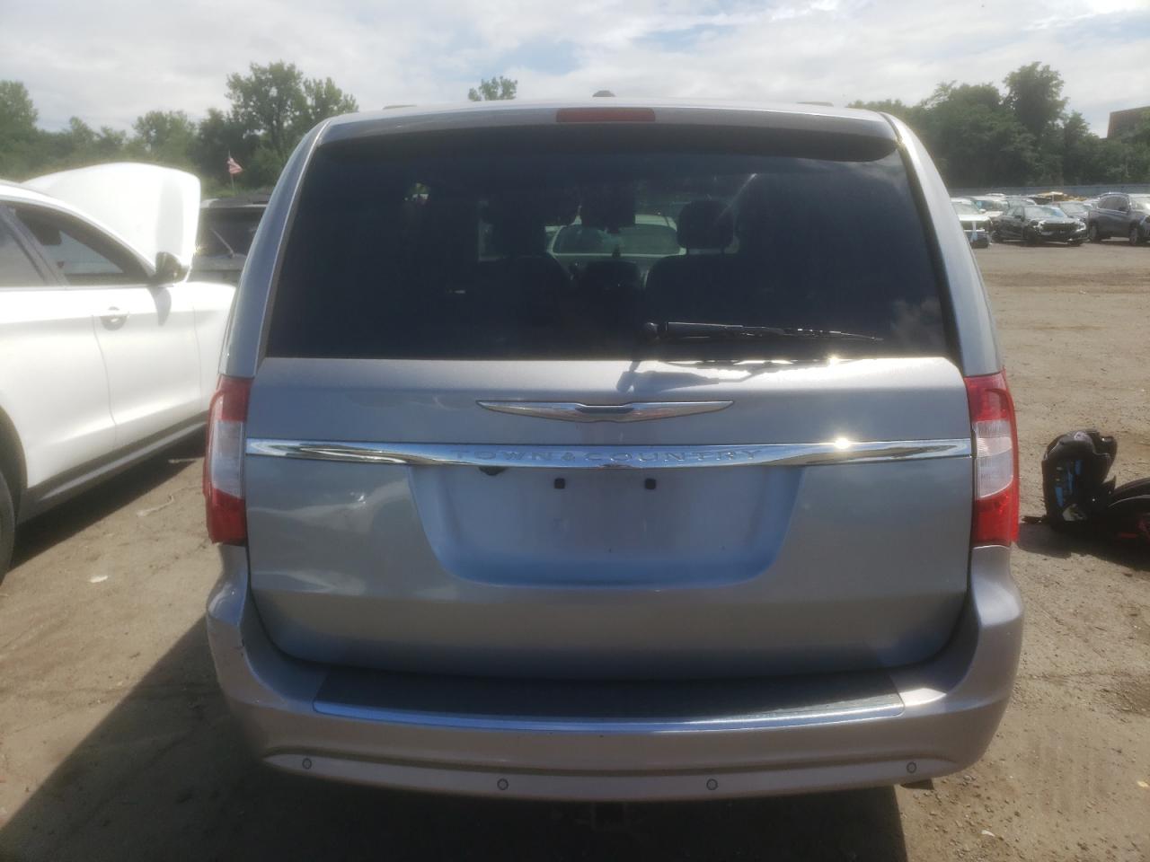 2C4RC1CG5ER200124 2014 Chrysler Town & Country Touring L