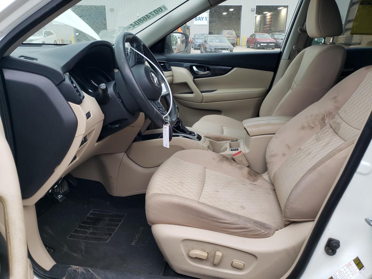KNMAT2MV3HP542659 NISSAN ROGUE 2017