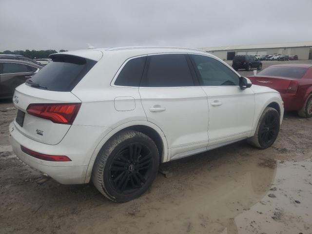 VIN WA1BNAFY1J2067977 2018 Audi Q5, Premium Plus no.3