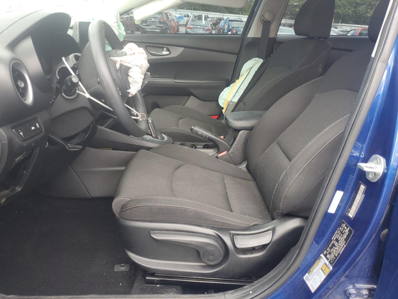 3KPF24AD3KE048261 2019 Kia Forte Fe