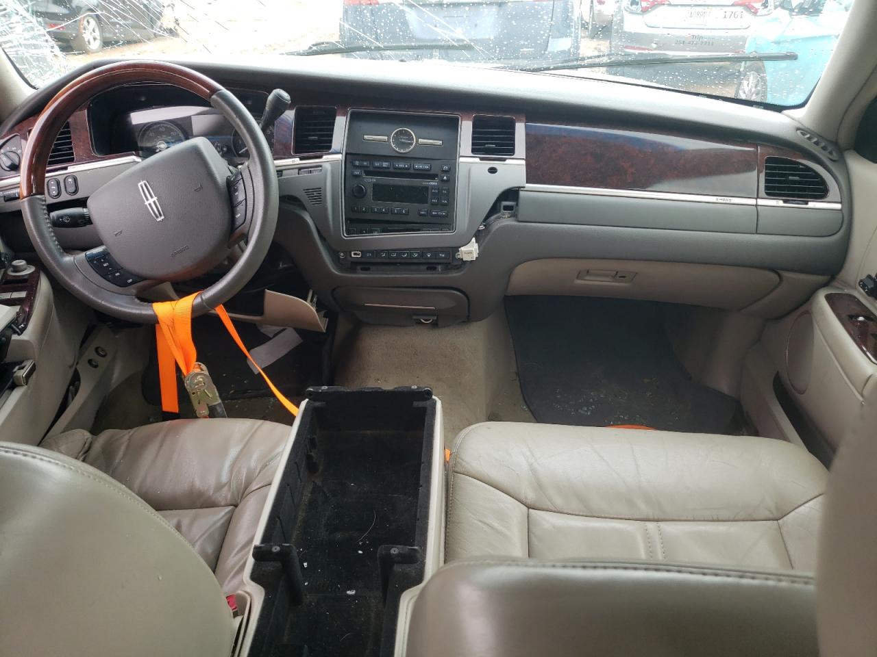 2LNHM82V89X627649 2009 Lincoln Town Car Signature Limited