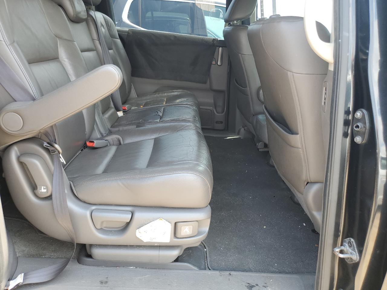 5FNRL5H98CB017617 2012 Honda Odyssey Touring