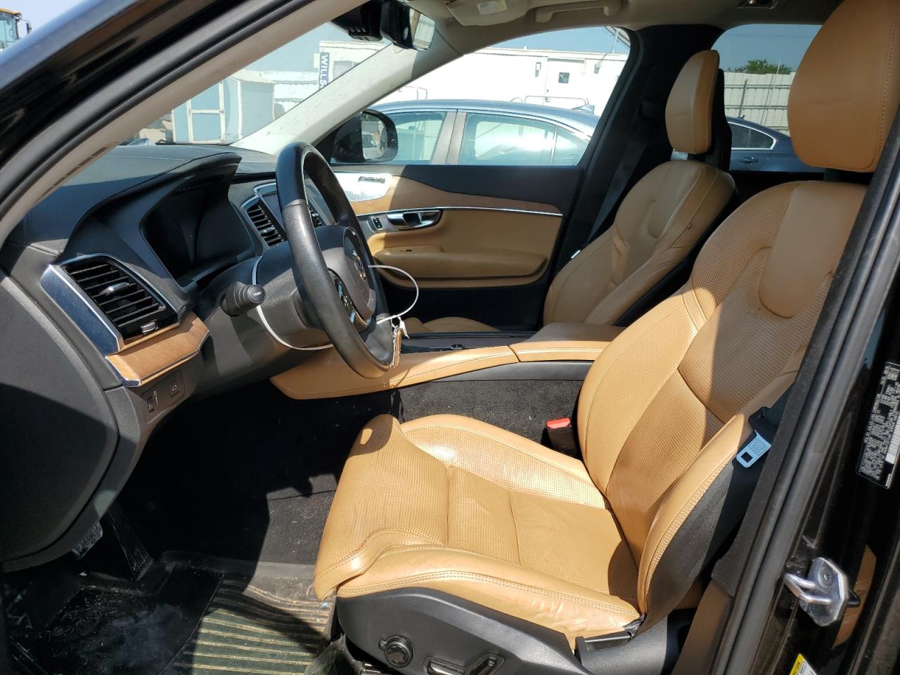 YV4A22PL2G1016468 2016 Volvo Xc90 T6