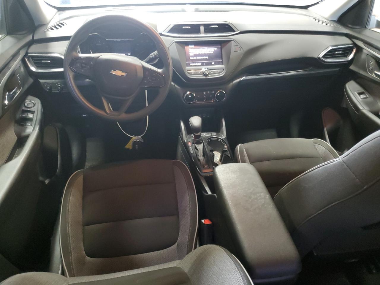 VIN: KL79MRSL4MB008732 2021 CHEVROLET TRAILBLAZE