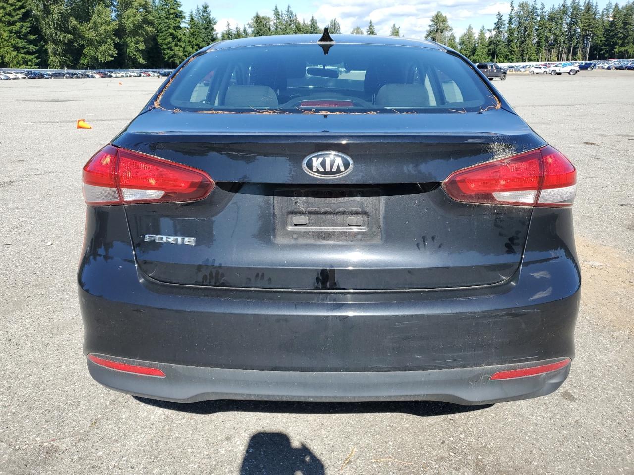 2017 Kia Forte Lx vin: 3KPFK4A75HE122590