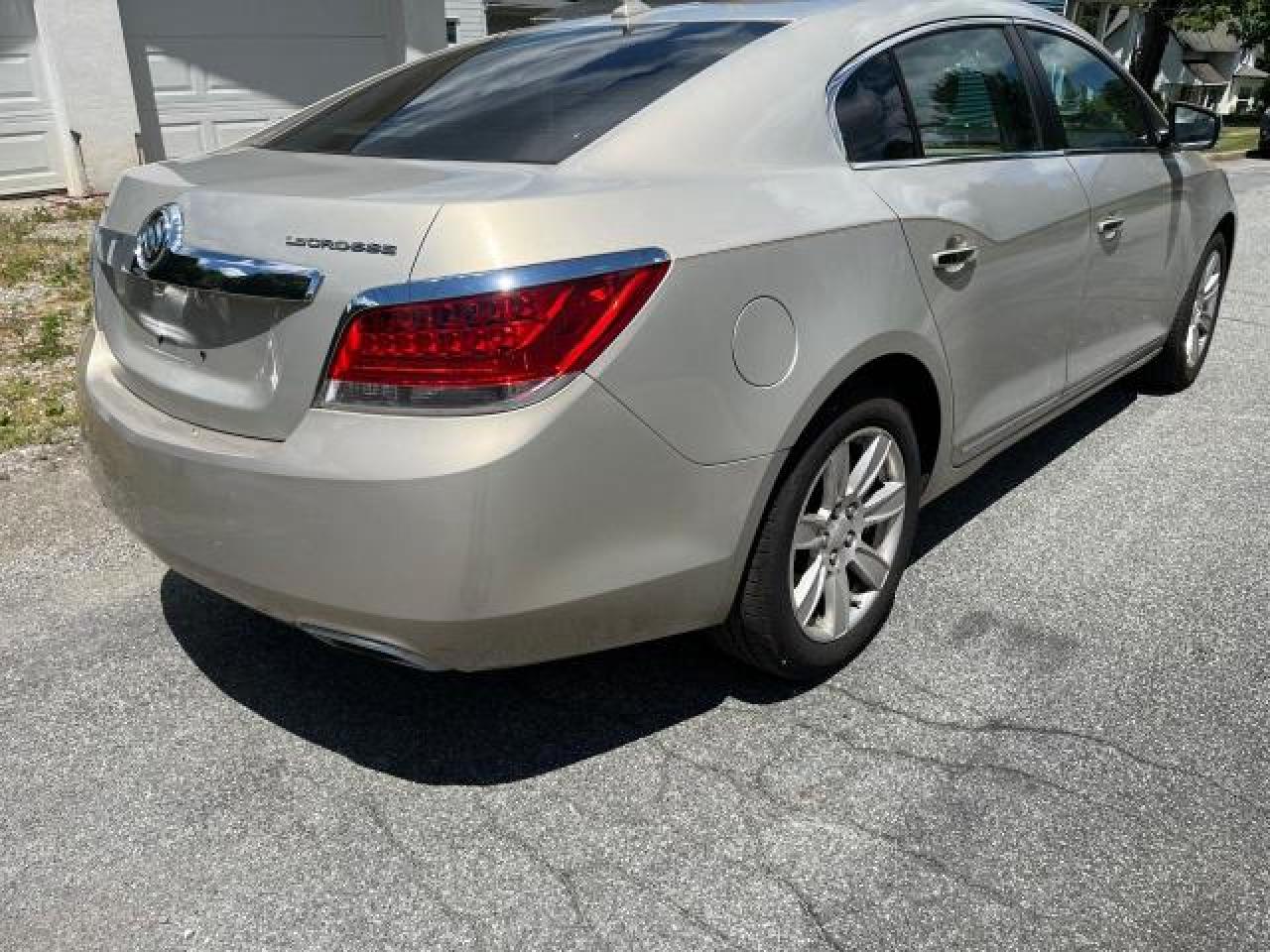 2012 Buick Lacrosse vin: 1G4GC5E38CF241937