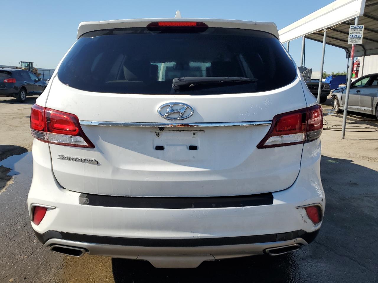 2017 Hyundai Santa Fe Se vin: KM8SN4HF9HU248919