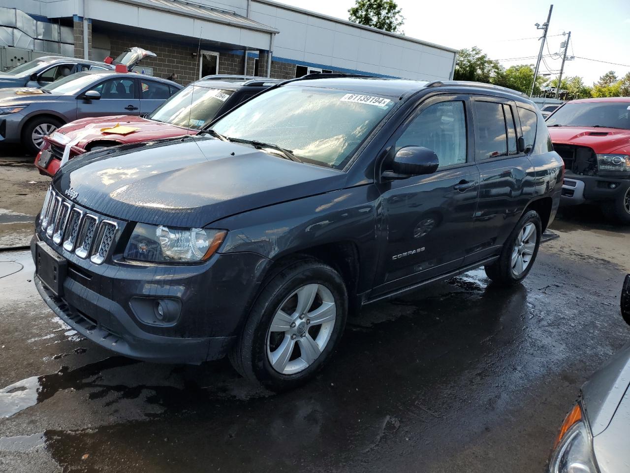 2015 Jeep Compass Latitude vin: 1C4NJDEB8FD218726