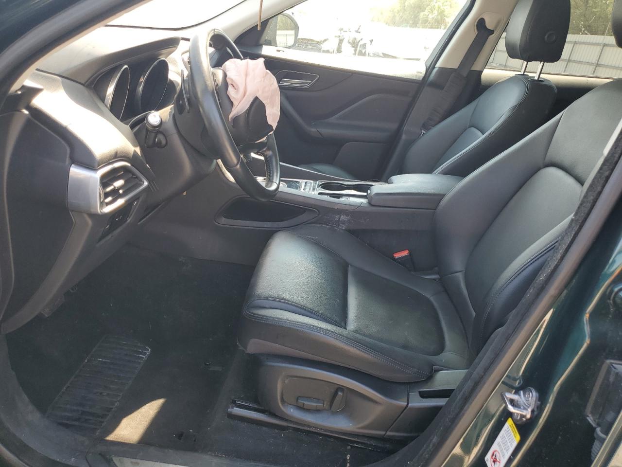 SADCJ2BV2HA896438 2017 Jaguar F-Pace Premium