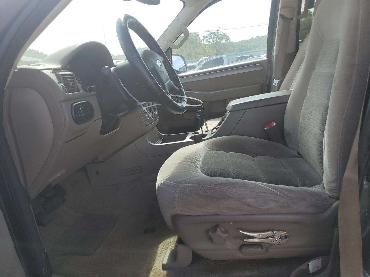 1FMZU73K74UB14184 2004 Ford Explorer Xlt