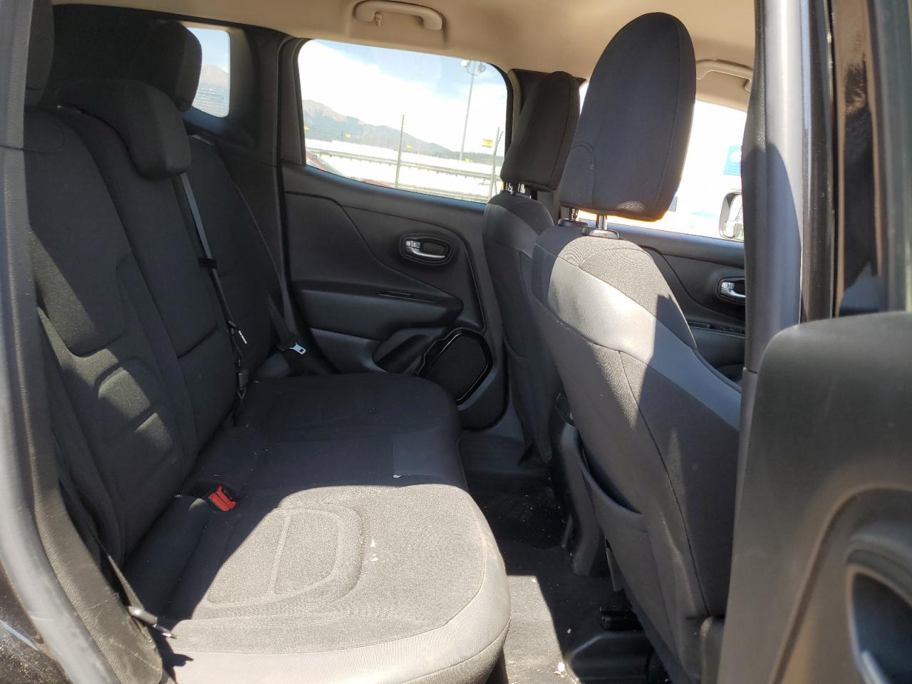 ZACCJBBT3GPD76449 2016 Jeep Renegade Latitude