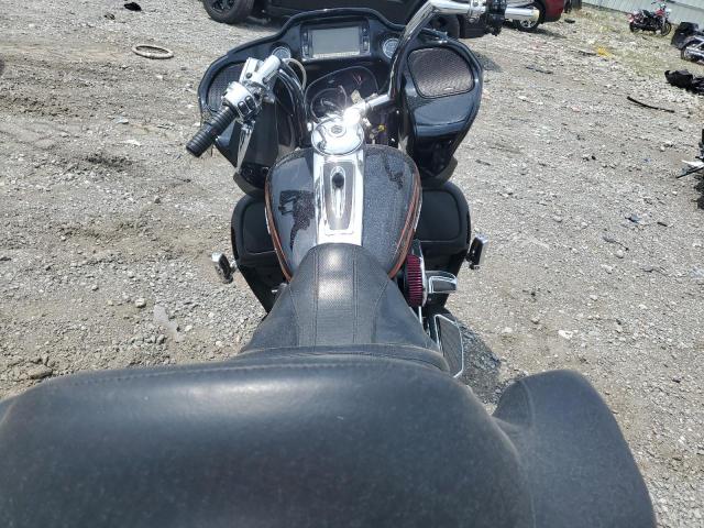 2015 HARLEY-DAVIDSON FLTRUSE CV 1HD1TAN12FB963092
