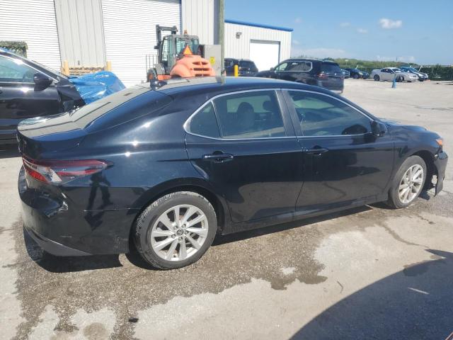 VIN 4T1C11AK6NU714713 2022 Toyota Camry, LE no.3