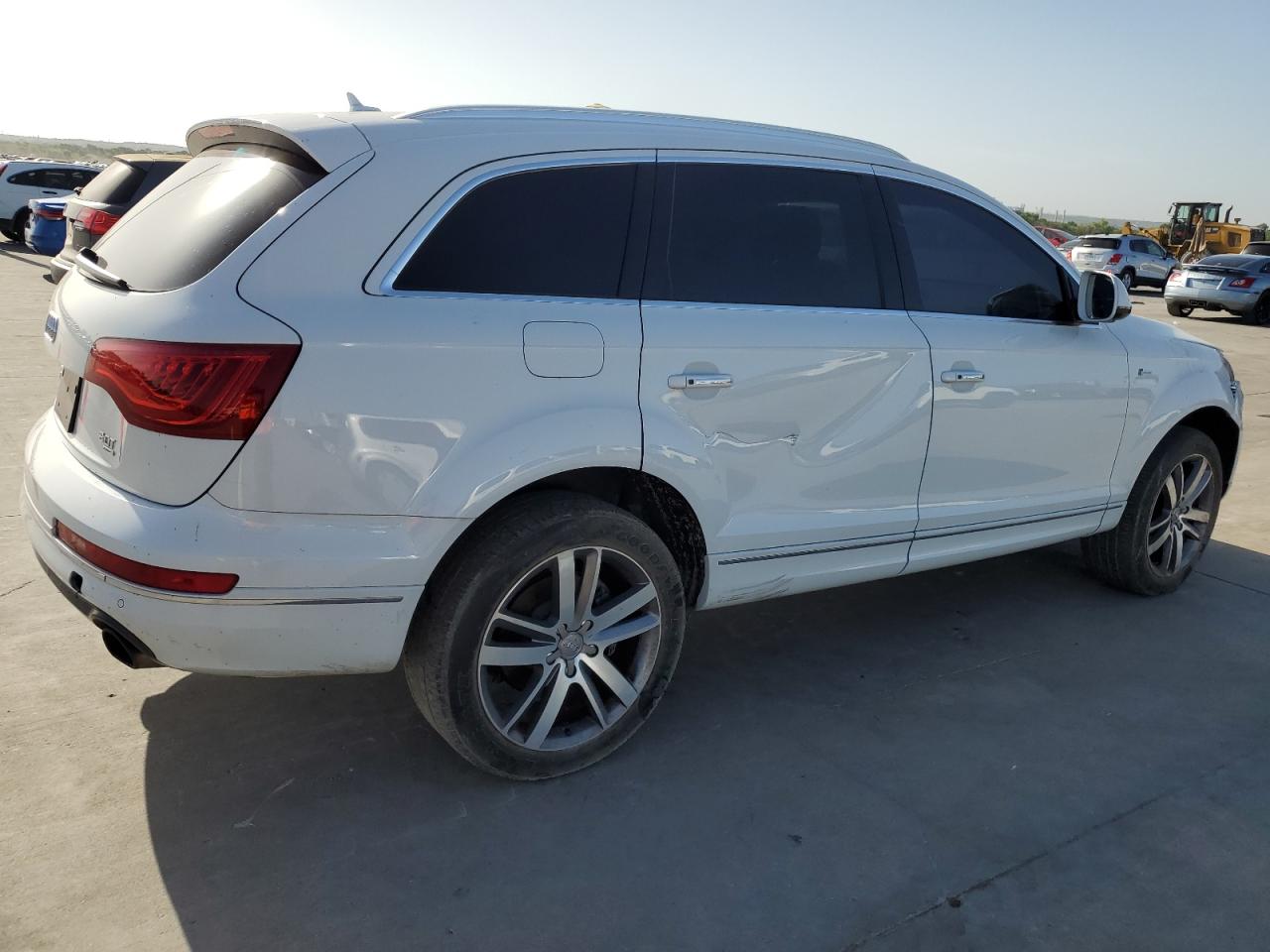 2014 Audi Q7 Premium Plus vin: WA1LGAFEXED019831