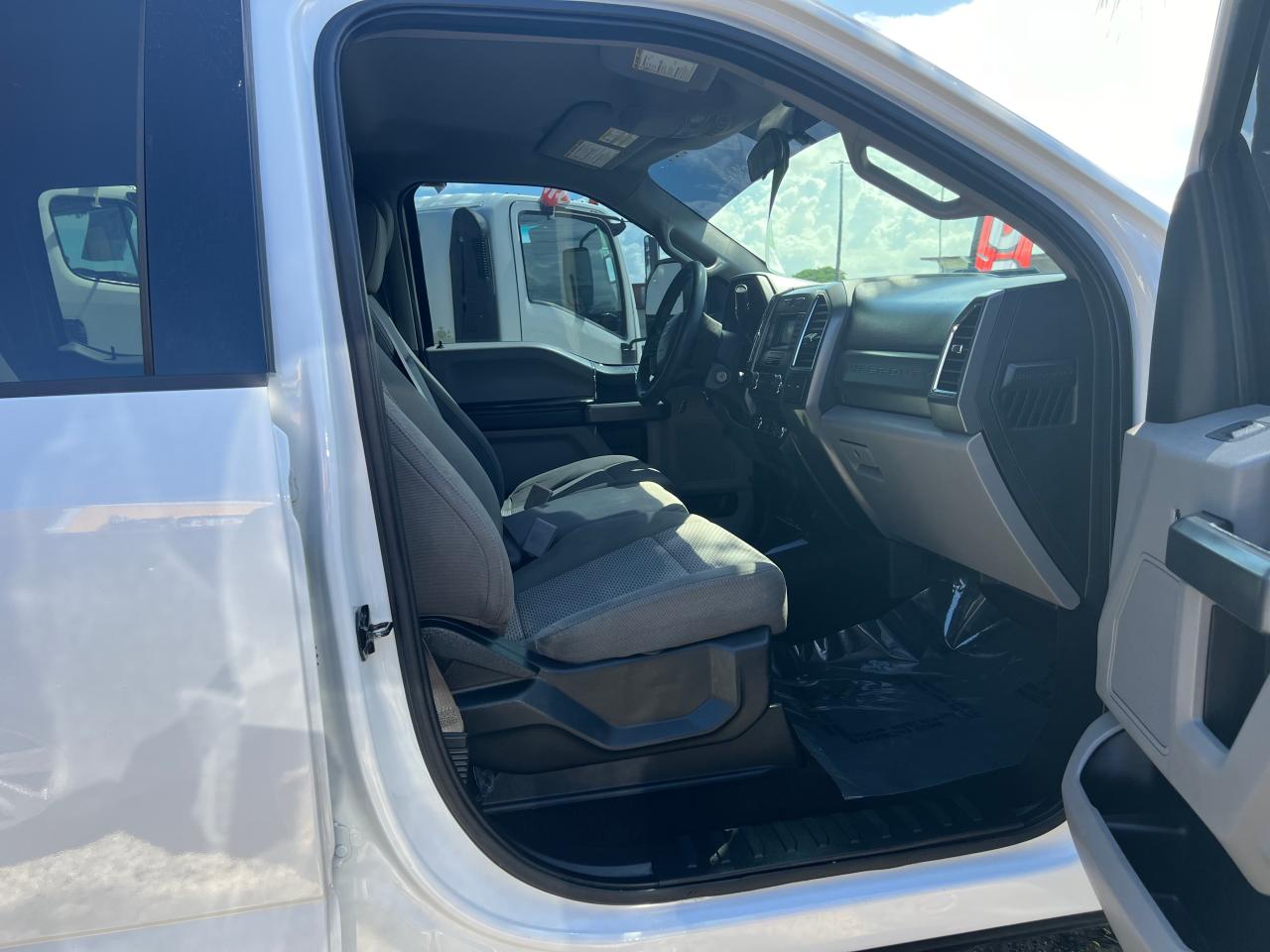 2018 Ford F250 Super Duty vin: 1FT7W2BT4JEC45071