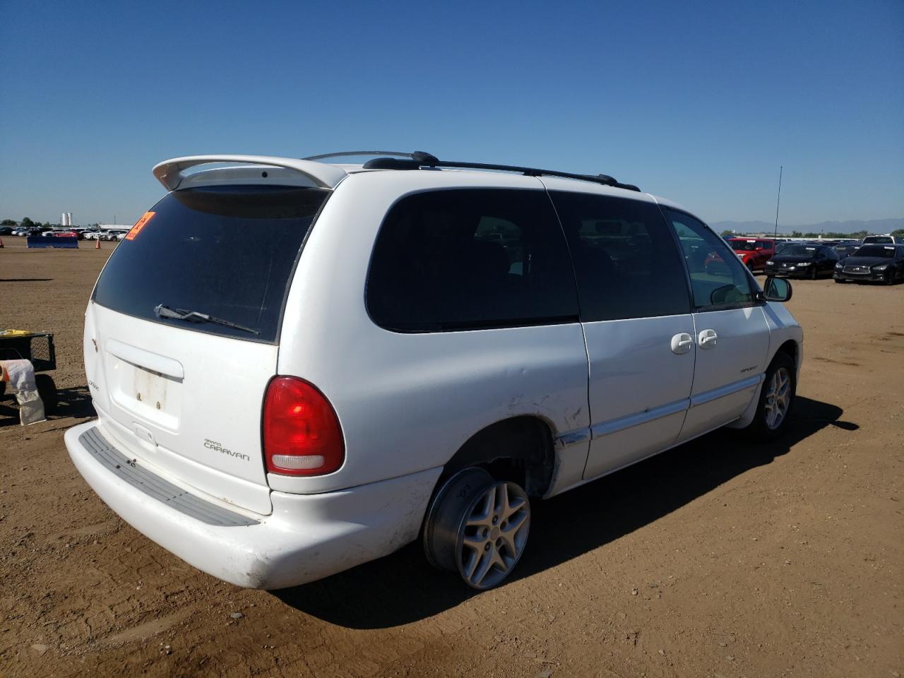 Lot #2827991113 2000 DODGE GRAND CARA