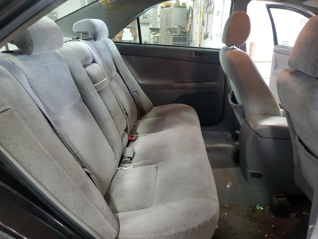 4T1BE32KX4U796566 2004 Toyota Camry Le