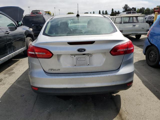 2015 Ford Focus S VIN: 1FADP3E22FL326131 Lot: 62347704