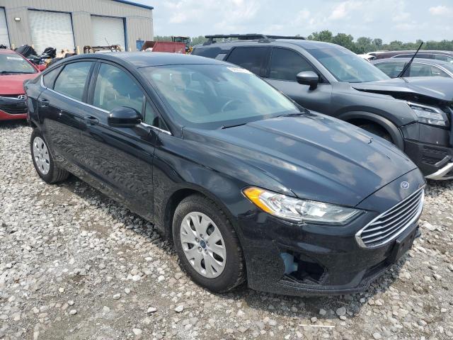 VIN 3FA6P0G74KR281527 2019 Ford Fusion, S no.4