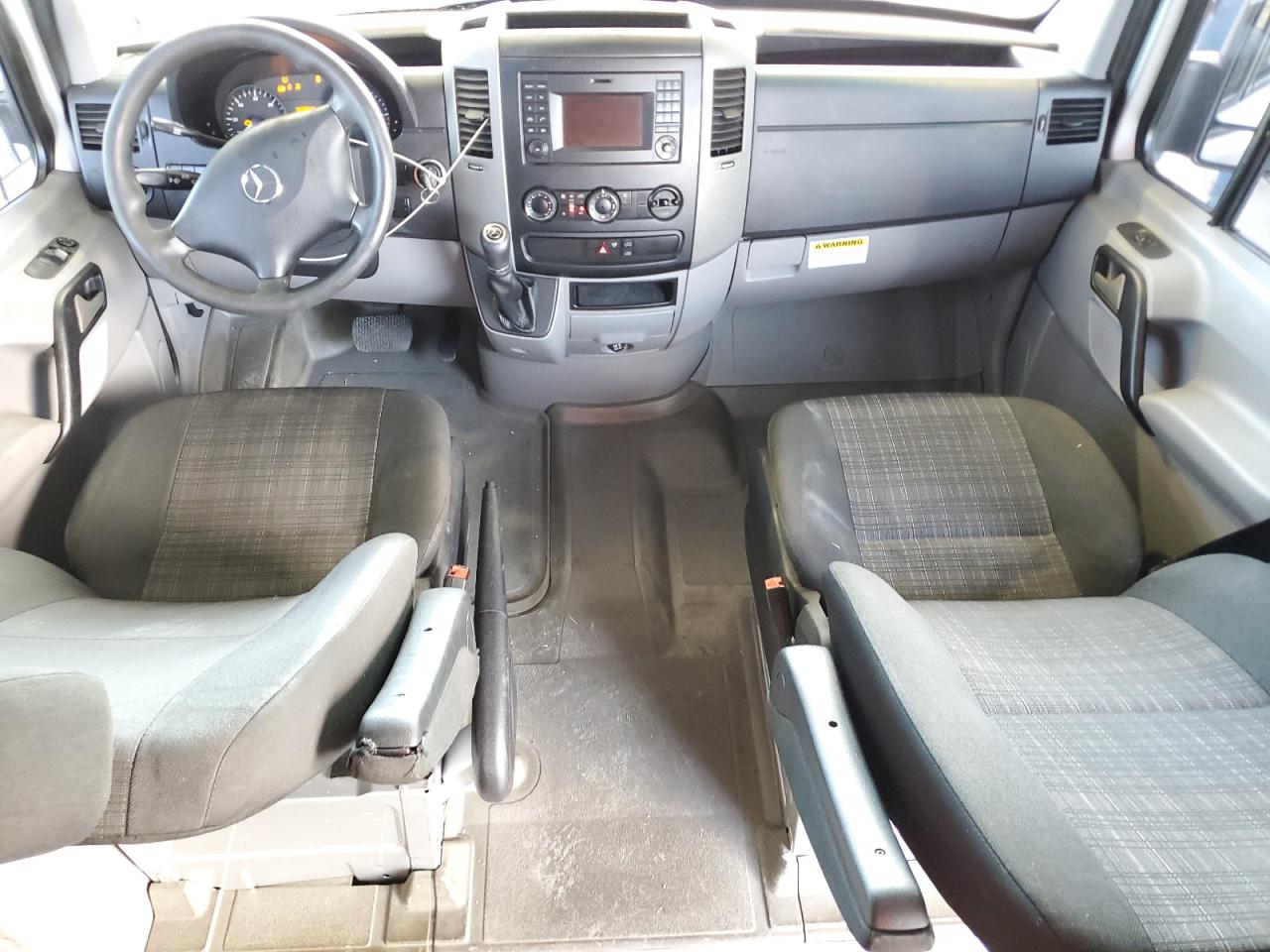 WD3PE7DC0FP157924 2015 Mercedes-Benz Sprinter 2500