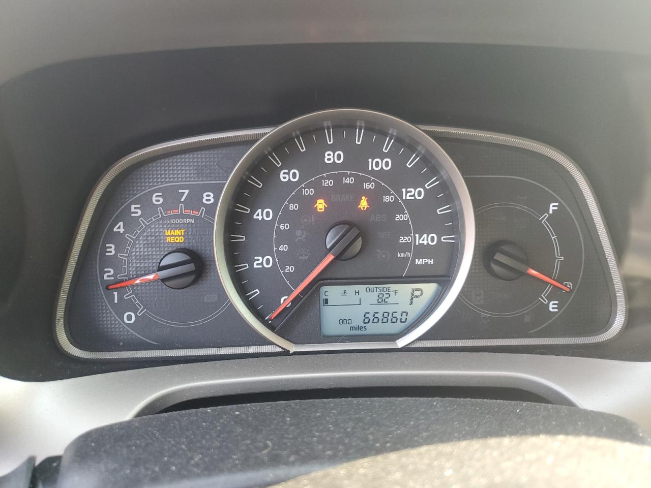 2T3RFREV2EW225702 2014 Toyota Rav4 Xle