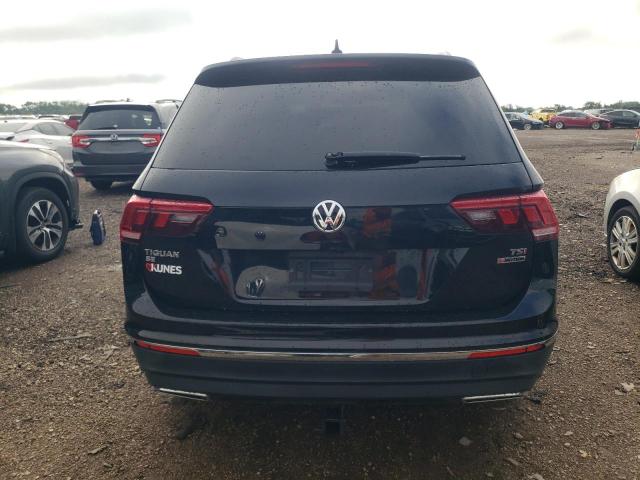 2018 VOLKSWAGEN TIGUAN SE - 3VV2B7AX7JM121289