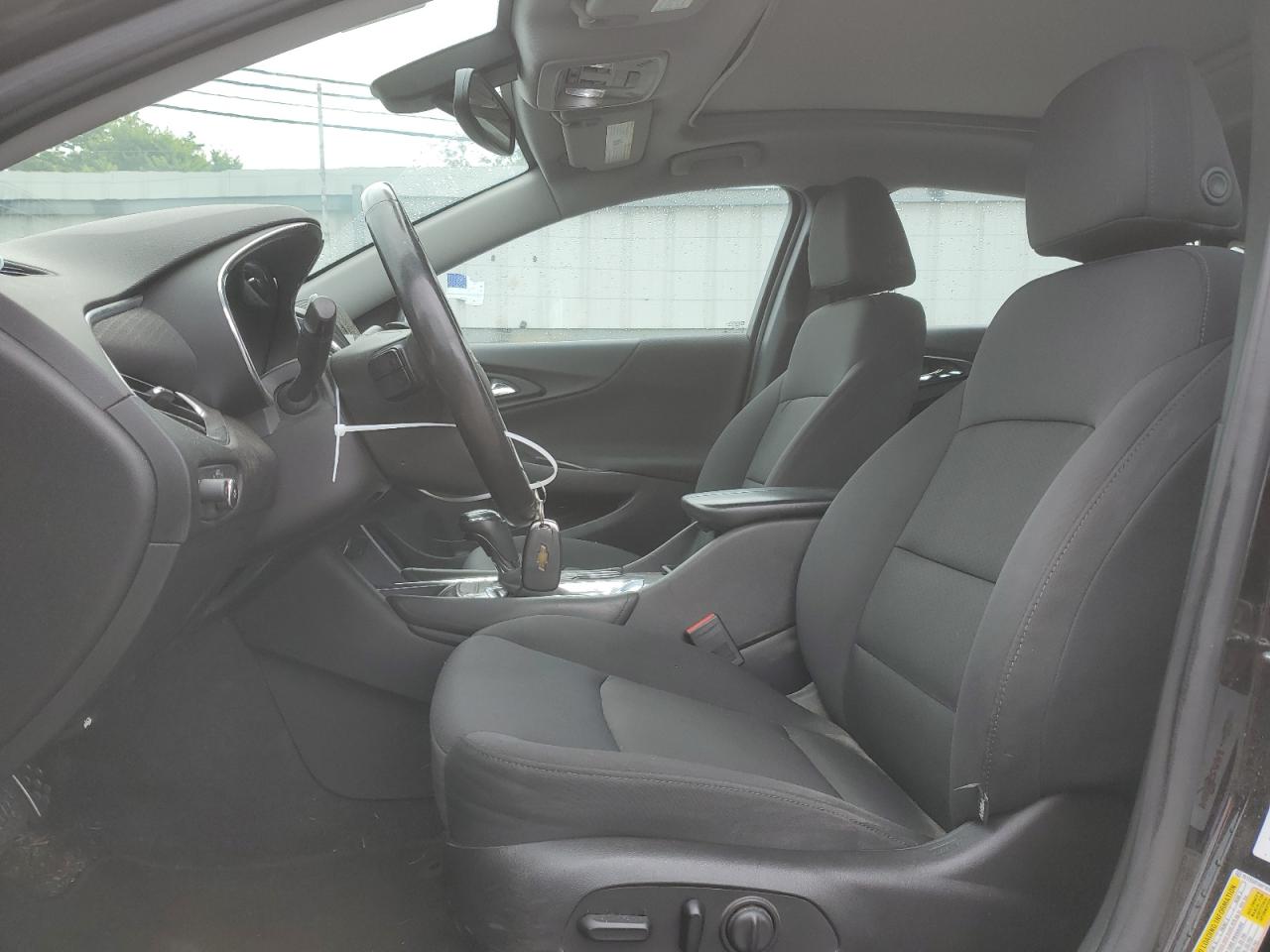 1G1ZE5ST4HF101086 2017 Chevrolet Malibu Lt