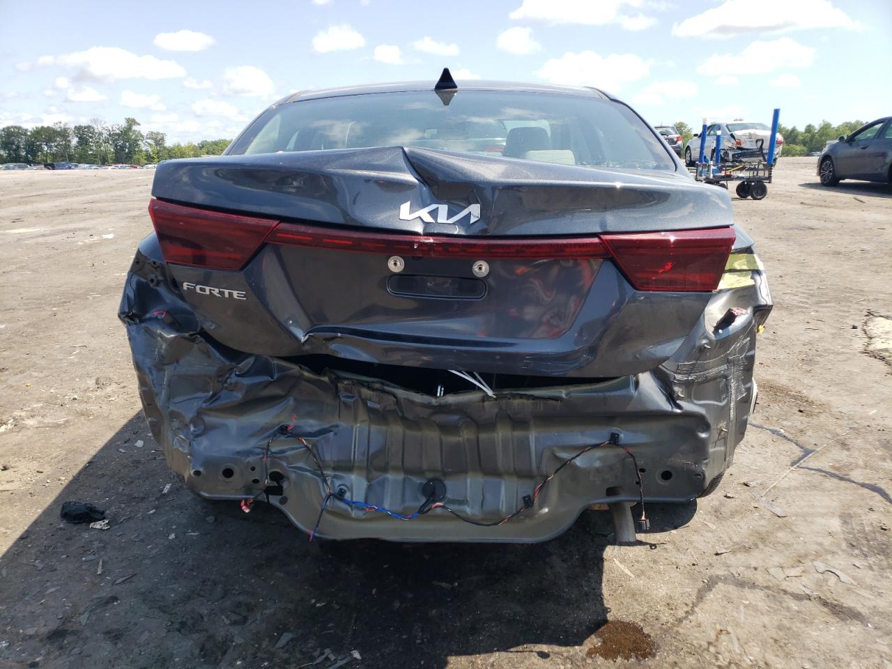 3KPF24AD4PE689670 2023 Kia Forte Lx