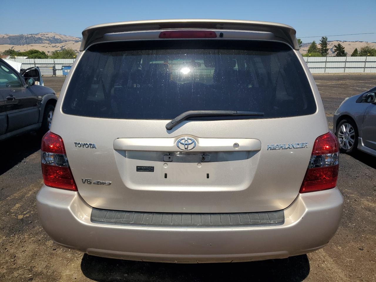 JTEEP21A050081427 2005 Toyota Highlander Limited