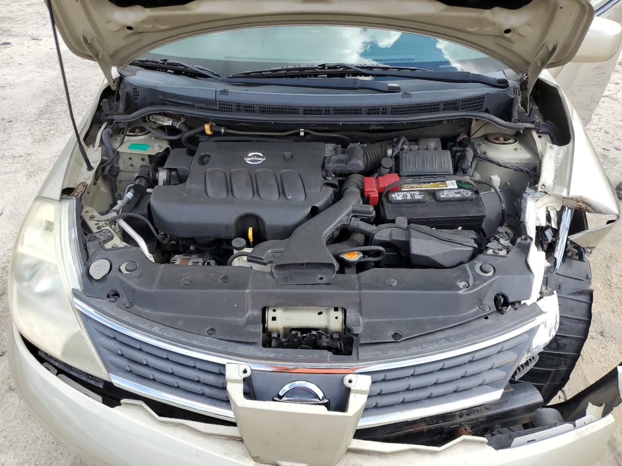 3N1BC11E88L430893 2008 Nissan Versa S