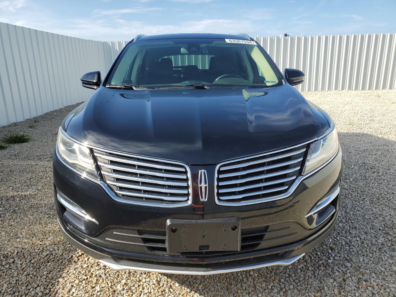 5LMTJ3DH5GUJ18679 2016 Lincoln Mkc Reserve