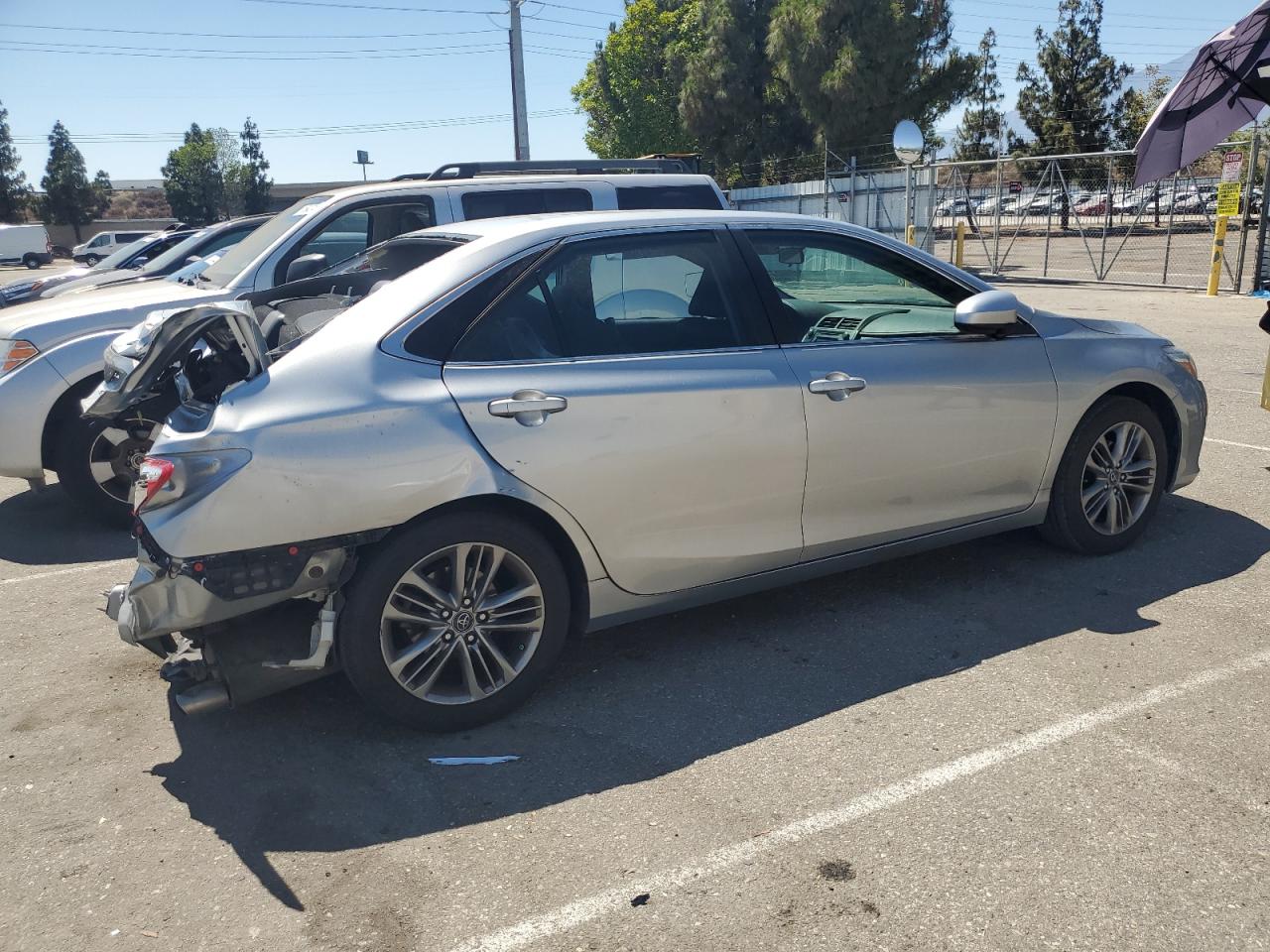 2016 Toyota Camry Le vin: 4T1BF1FK0GU226446