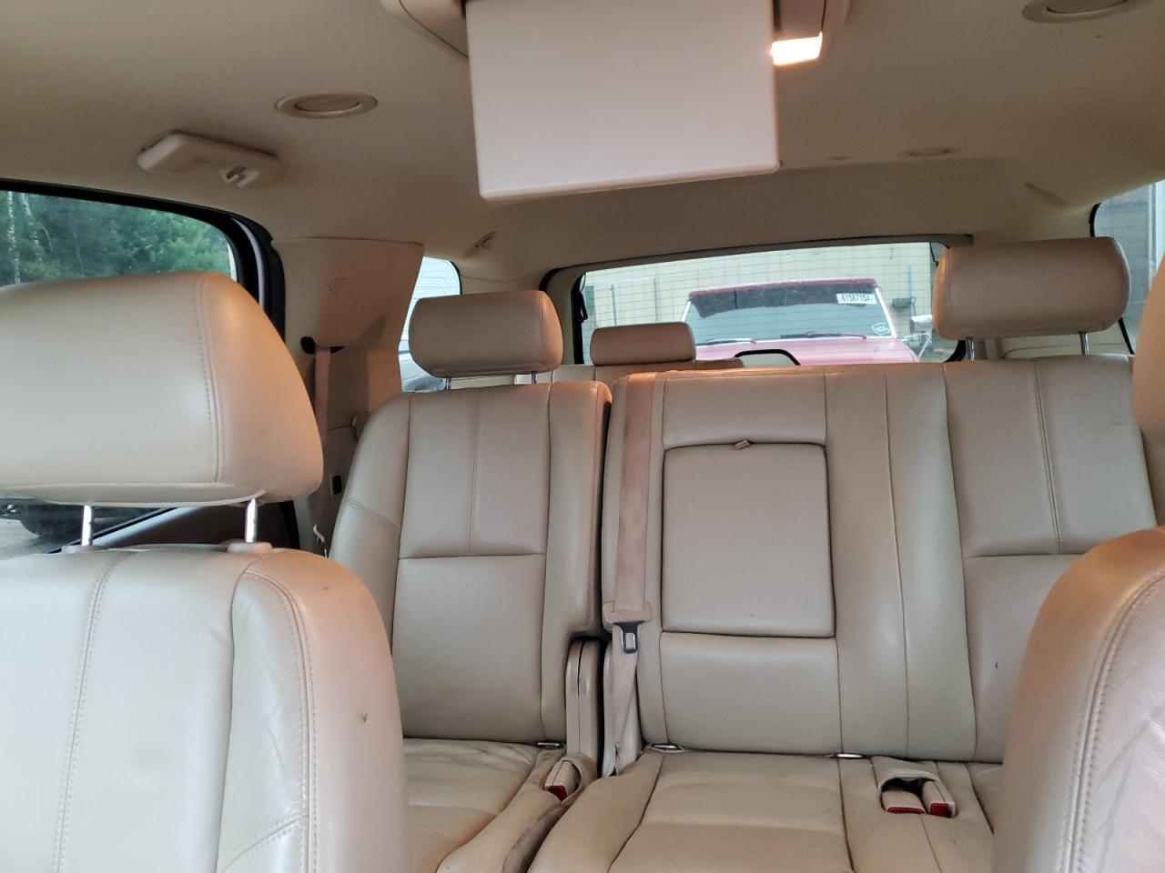 1GNUKBE04AR206250 2010 Chevrolet Tahoe K1500 Lt