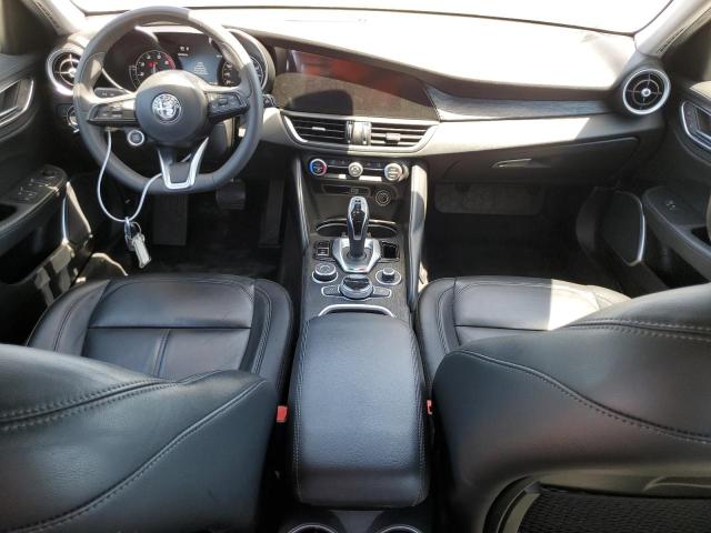 ZARFAMANXL7635933 Alfa Romeo Giulia  8